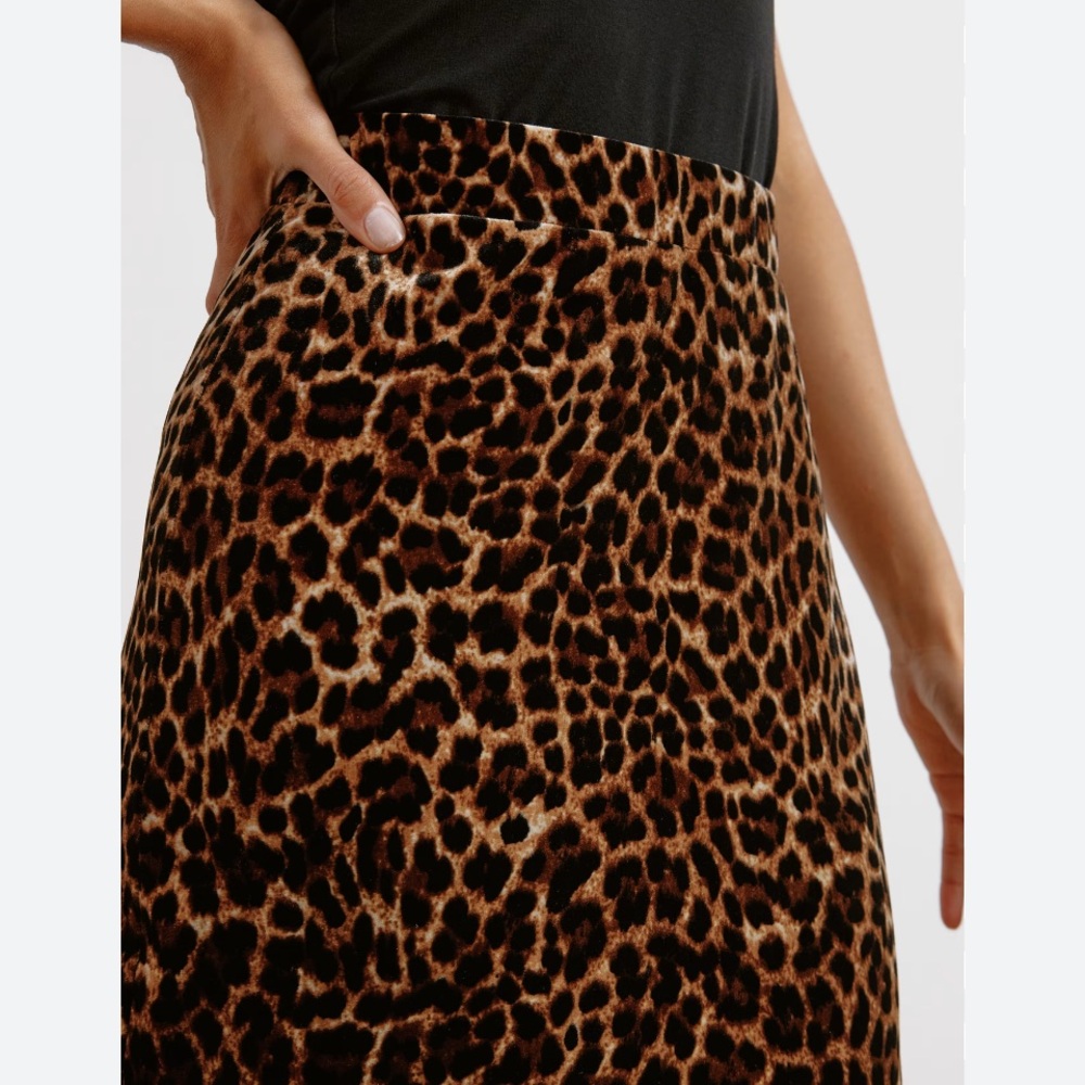 NWT Talbots Black and Tan Brushed Cotton “Velvety” Leopard Pencil Skirt Petite 8